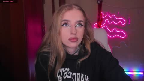 Julia online show from January 3, 5:28 am