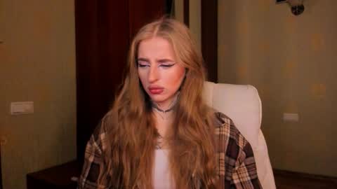 Julia online show from October 16, 5:51 am