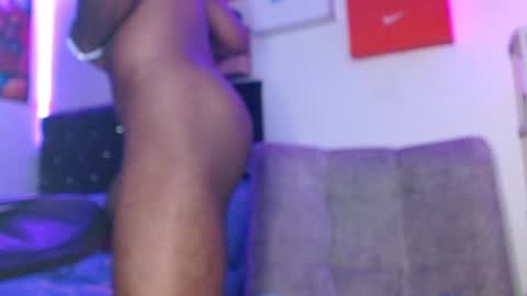 harley_quinnn111 online show from January 14, 3:11 am