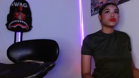 harley_quinnn111 online show from March 22, 12:36 am