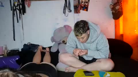    online show from February 6, 8:56 pm