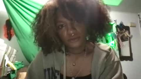 Nicky online show from October 17, 1:31 am