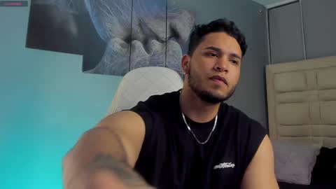 Harry Zandes online show from December 10, 1:32 am