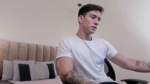 Harry Jones online show from February 14, 5:25 pm