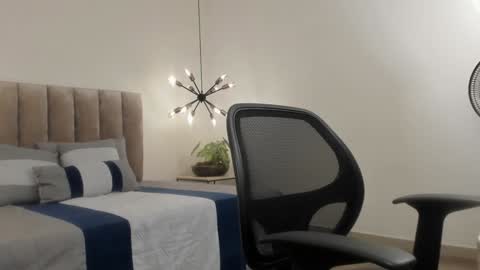 Harry Jones online show from February 1, 5:37 pm