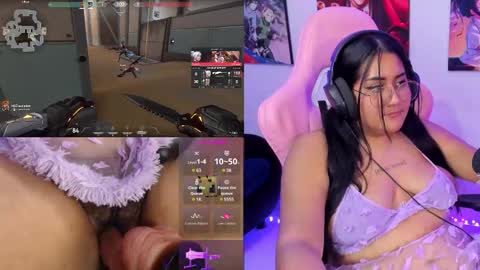 karen  online show from February 14, 10:14 pm