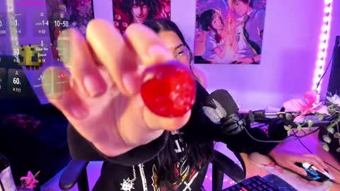 karen  online show from February 22, 11:35 pm