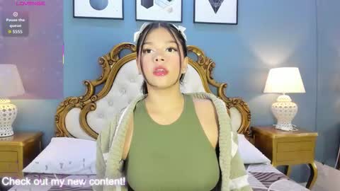 hatsajones online show from January 13, 4:09 am