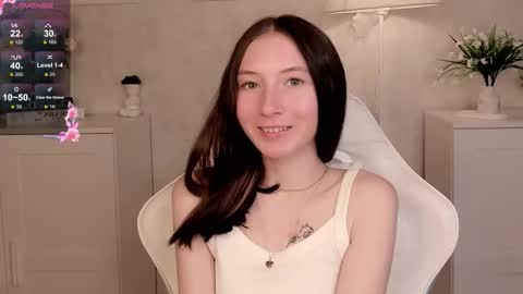 Snapshot of havefunwithmee_ chatting on October 11, 9:47 am Lola online show from October 11, 9:47 am