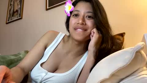 hawaiigirl_ online show from February 16, 5:38 am