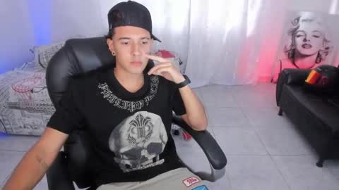 Snapshot of haydenn_boy chatting on October 9, 2:00 pm Hayen Boy online show from October 9, 2:00 pm