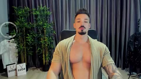 Snapshot of haydenspears chatting on October 12, 7:01 am HaydenSpears online show from October 12, 7:01 am