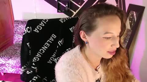 Snapshot of hayleymiller_vc chatting on March 8, 4:01 am hayley miller online show from March 8, 4:01 am
