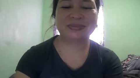 Snapshot of hazeldhane chatting on October 16, 12:43 am hazeldhane online show from October 16, 12:43 am