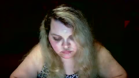 Hazeleyez97 online show from September 29, 6:12 am