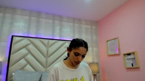 HazelMoret online show from September 16, 11:34 am