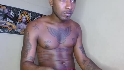 hazlan_420 online show from October 20, 11:37 am