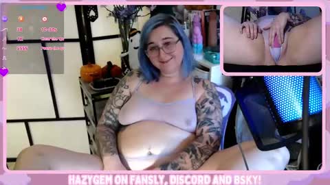 Snapshot of hazygem chatting on September 23, 11:44 pm Gemma online show from September 23, 11:44 pm