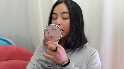 hearmymoans_18 online show from February 9, 10:52 am