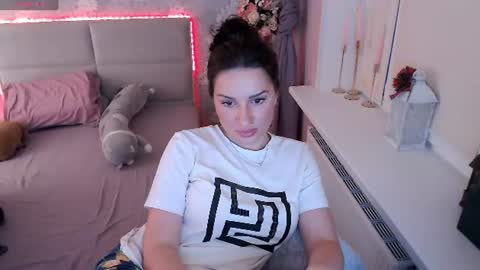 Heaven girl online show from June 28, 7:54 pm