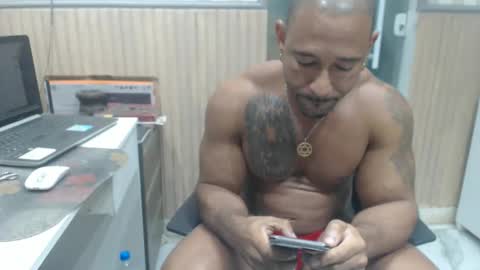 hebertgomes online show from June 6, 12:38 am