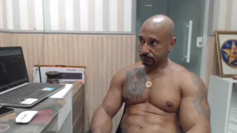 hebertgomes online show from April 16, 12:55 am