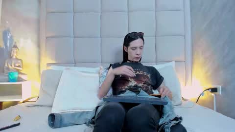 Keira Hecate online show from October 20, 8:36 pm