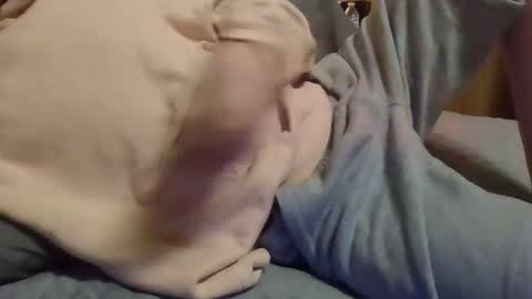 hecomesagain online show from September 12, 7:10 am