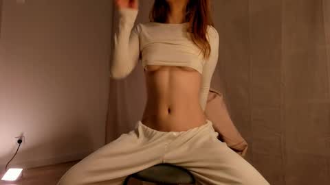 Snapshot of hee_jeen chatting on January 7, 2:53 am Jeen online show from January 7, 2:53 am