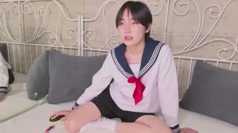 HEEJIN online show from November 5, 9:55 am