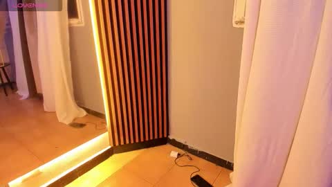 Sara online show from March 5, 8:29 pm