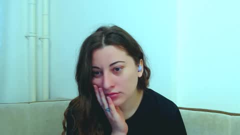 helen_adams_ online show from February 23, 5:56 am