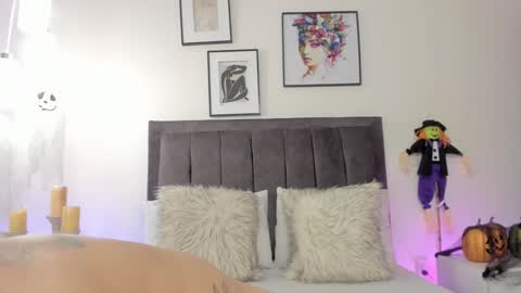 Helen  online show from October 24, 1:12 pm