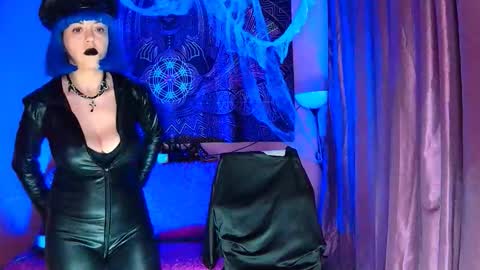 Helena online show from November 30, 5:53 pm