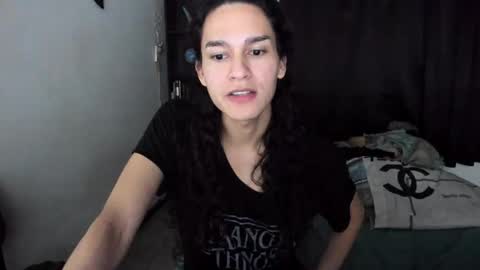 helena_spellman online show from December 18, 12:39 am