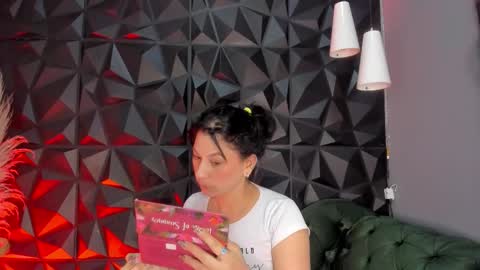 Helena Saenz online show from January 12, 12:34 pm