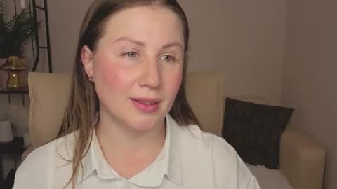 Helen online show from June 18, 3:23 am