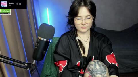 Red online show from October 3, 6:49 pm