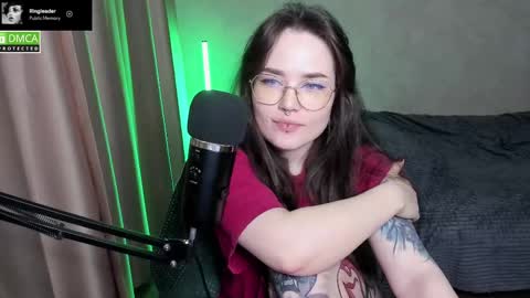 Red online show from March 6, 6:05 pm