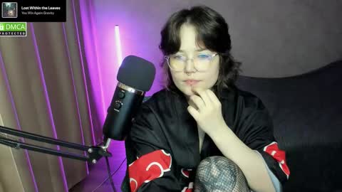 Red online show from October 15, 7:37 pm