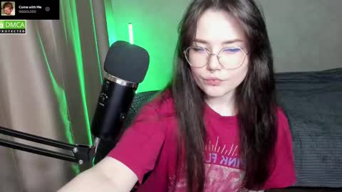 Red online show from March 5, 8:32 pm