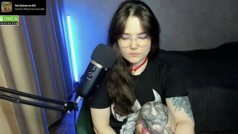 Red online show from September 17, 7:50 pm