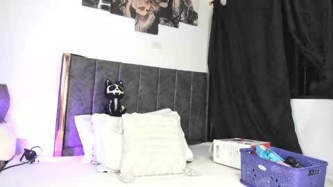 helldy_666 online show from May 6, 2:06 am