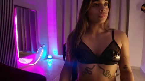 Snapshot of hellen_rice chatting on September 17, 4:27 am hellen_rice online show from September 17, 4:27 am