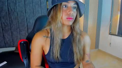 hellen_rice online show from January 17, 1:20 pm