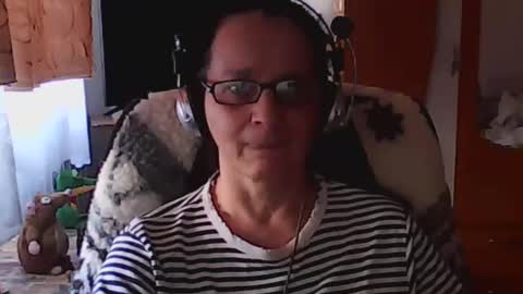 hellenmarie online show from January 14, 11:31 am
