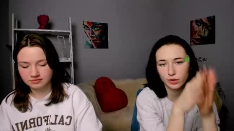 Helli online show from March 4, 4:30 pm