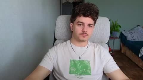 Remy online show from April 24, 6:04 am