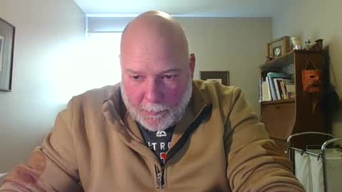 helloforfun111 online show from February 24, 6:58 pm