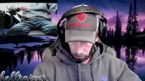 Snapshot of hellraizer chatting on October 25, 6:41 pm hellraizer online show from October 25, 6:41 pm